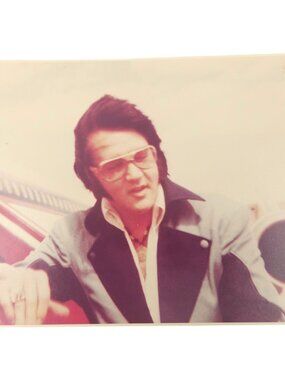 Elvis Presley 8x10 Photo Boarding Lisa Marie July 5 1976 Tulsa Oklahoma Airport